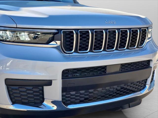2025 Jeep Grand Cherokee GRAND CHEROKEE L LAREDO X 4X2