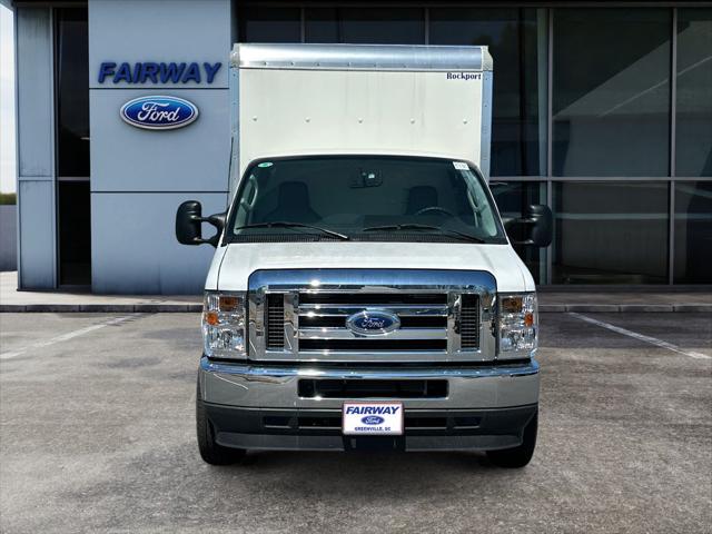 2025 Ford E-350 Cutaway Base