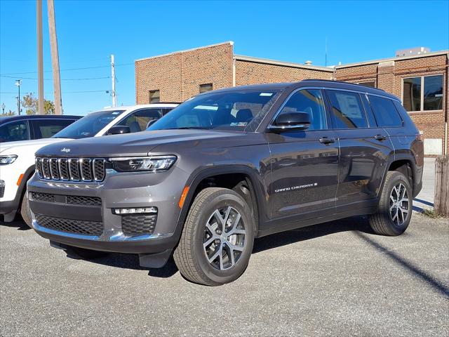 2025 Jeep Grand Cherokee GRAND CHEROKEE L LIMITED 4X4