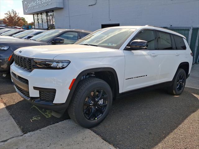 2025 Jeep Grand Cherokee GRAND CHEROKEE L ALTITUDE X 4X4