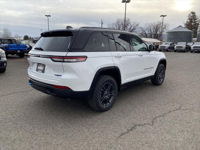 2025 Jeep Grand Cherokee Trailhawk