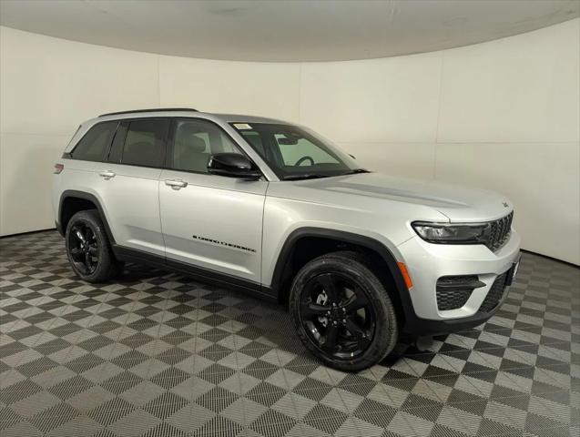 2025 Jeep Grand Cherokee GRAND CHEROKEE ALTITUDE X 4X4 2025 Jeep Grand Cherokee GRAND CHEROKEE ALTITUDE X 4X4