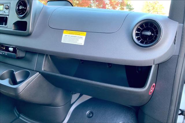 2025 Mercedes-Benz Sprinter 2500 Standard Roof 4-Cyl Diesel