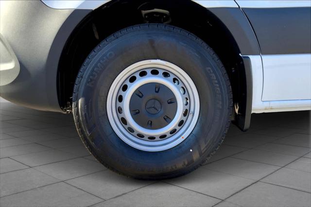 2025 Mercedes-Benz Sprinter 2500 Standard Roof 4-Cyl Diesel