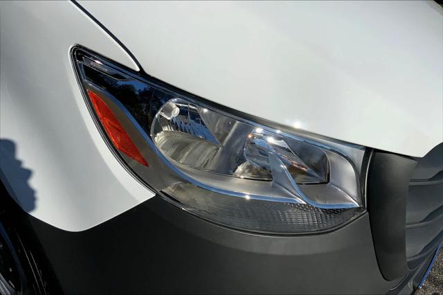 2025 Mercedes-Benz Sprinter 2500 Standard Roof 4-Cyl Diesel