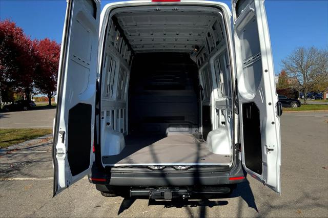 2025 Mercedes-Benz Sprinter 2500 Standard Roof 4-Cyl Diesel