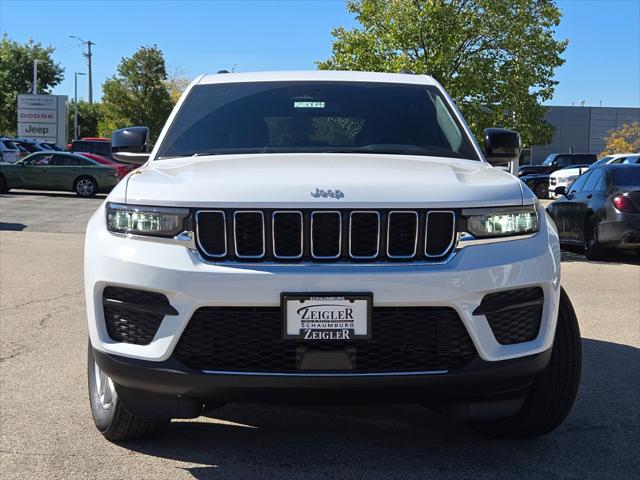 2025 Jeep Grand Cherokee GRAND CHEROKEE LAREDO X 4X4