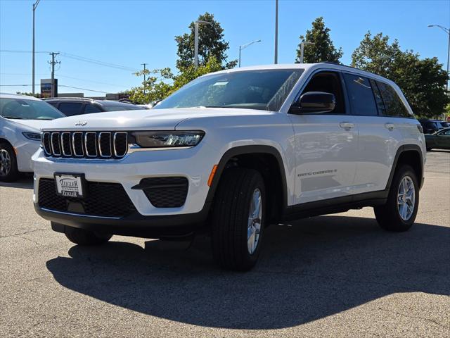 2025 Jeep Grand Cherokee GRAND CHEROKEE LAREDO X 4X4