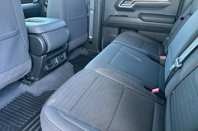 2024 GMC Sierra 1500 4WD Crew Cab Short Box Elevation with 3SB
