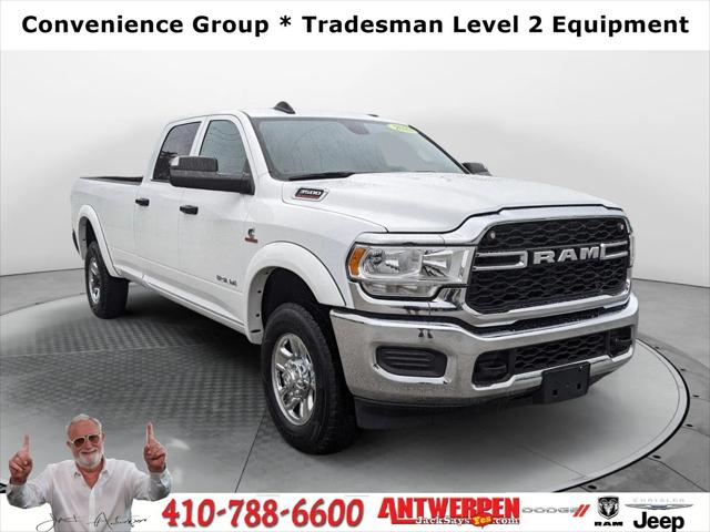 2022 RAM 3500 Tradesman Crew Cab 4x4 8 Box