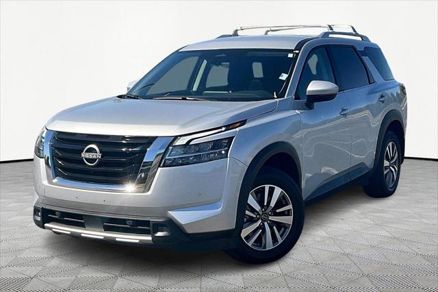 2023 Nissan Pathfinder SL 4WD