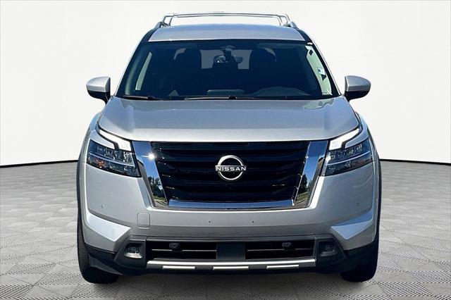 2023 Nissan Pathfinder SL 4WD