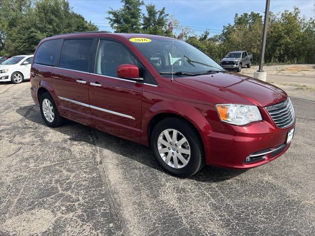 2016 Chrysler Town & Country