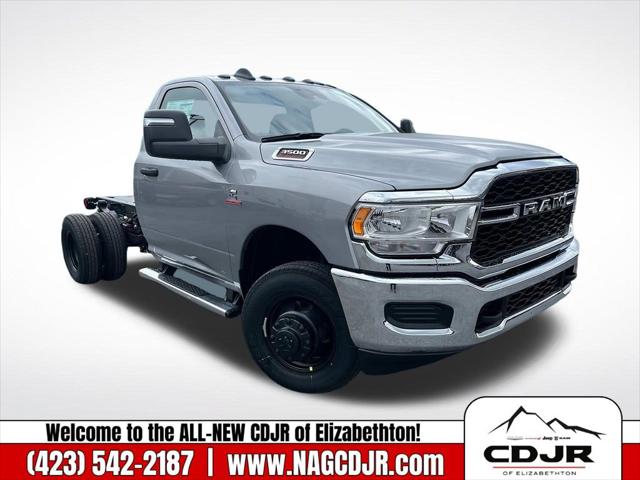 2024 RAM Ram 3500 Chassis Cab RAM 3500 TRADESMAN CHASSIS REGULAR CAB 4X4 60 CA