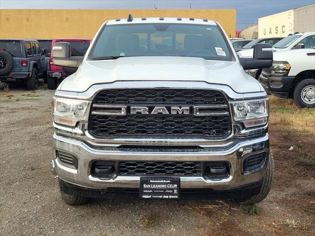 2024 RAM Ram 3500 RAM 3500 TRADESMAN CREW CAB 4X4 8 BOX