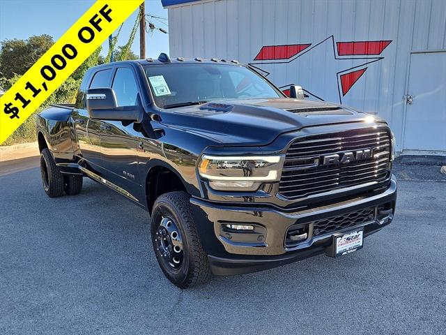 2024 RAM Ram 3500 RAM 3500 LARAMIE MEGA CAB 4X4 64 BOX