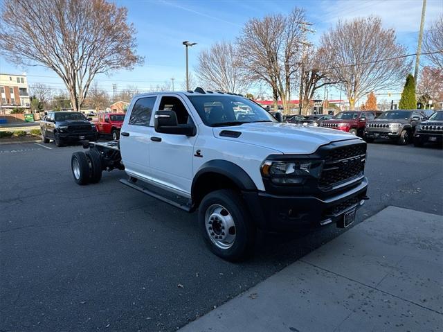 2024 RAM Ram 5500 Chassis Cab RAM 5500 TRADESMAN CHASSIS CREW CAB 4X4 84 CA