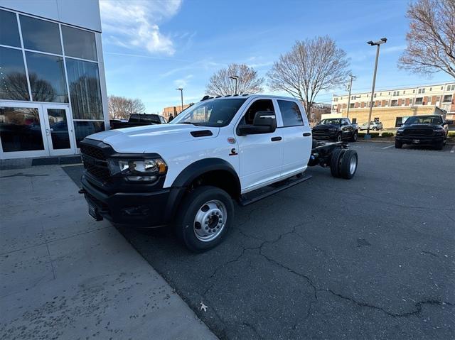 2024 RAM Ram 5500 Chassis Cab RAM 5500 TRADESMAN CHASSIS CREW CAB 4X4 84 CA