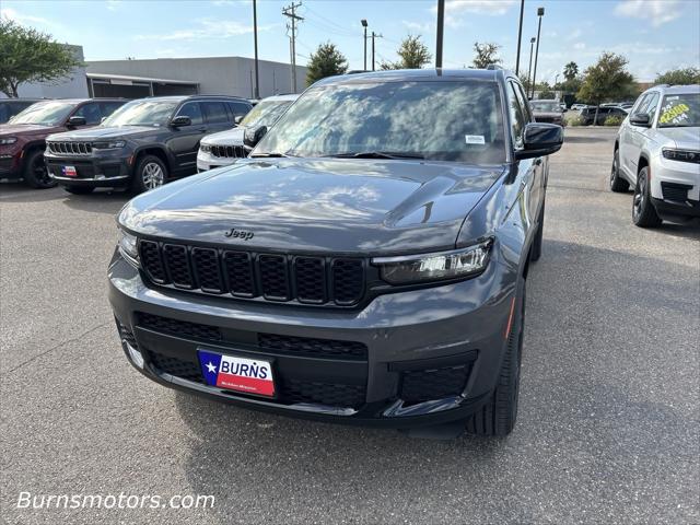 2025 Jeep Grand Cherokee GRAND CHEROKEE L ALTITUDE 4X2