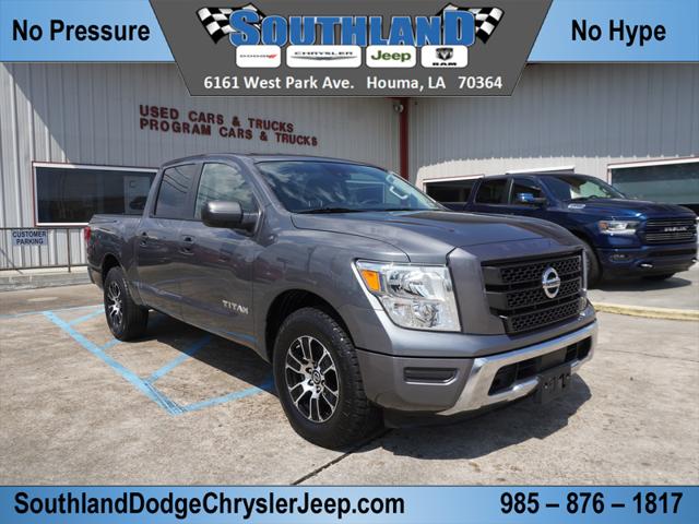 2022 Nissan TITAN Crew Cab SV 4x2