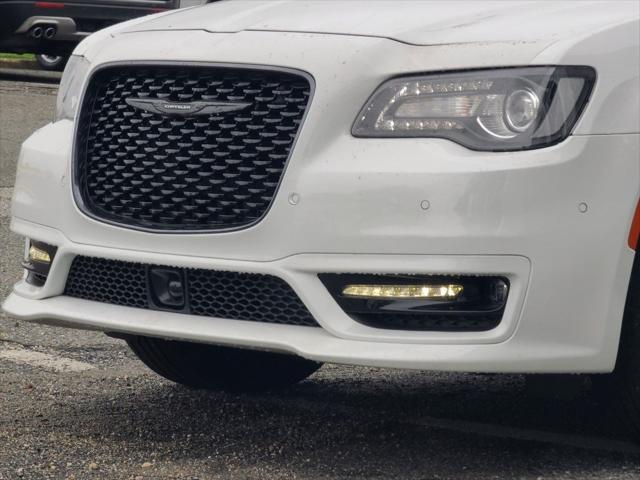 2023 Chrysler 300 Touring L AWD