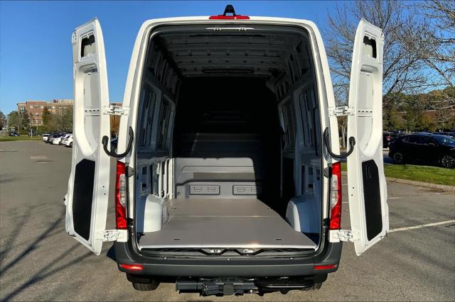 2025 Mercedes-Benz Sprinter 2500 Standard Roof 4-Cyl Diesel HO