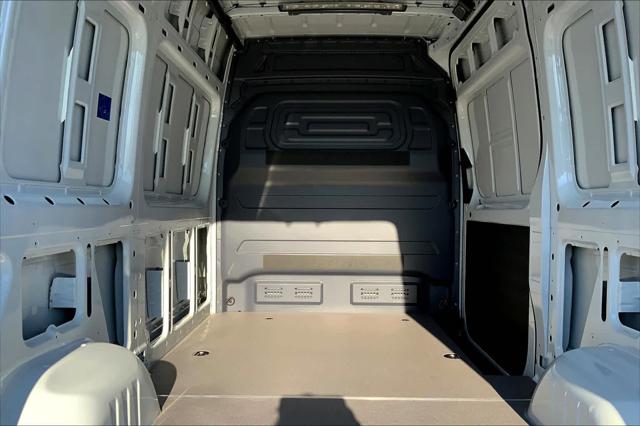 2025 Mercedes-Benz Sprinter 2500 Standard Roof 4-Cyl Diesel HO