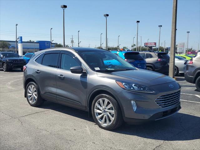 2022 Ford Escape Titanium Hybrid