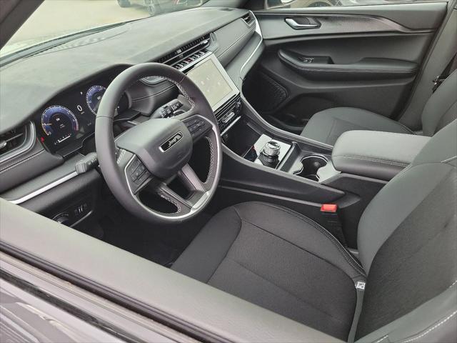 2025 Jeep Grand Cherokee GRAND CHEROKEE L LAREDO X 4X2