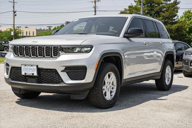2025 Jeep Grand Cherokee GRAND CHEROKEE LAREDO 4X4