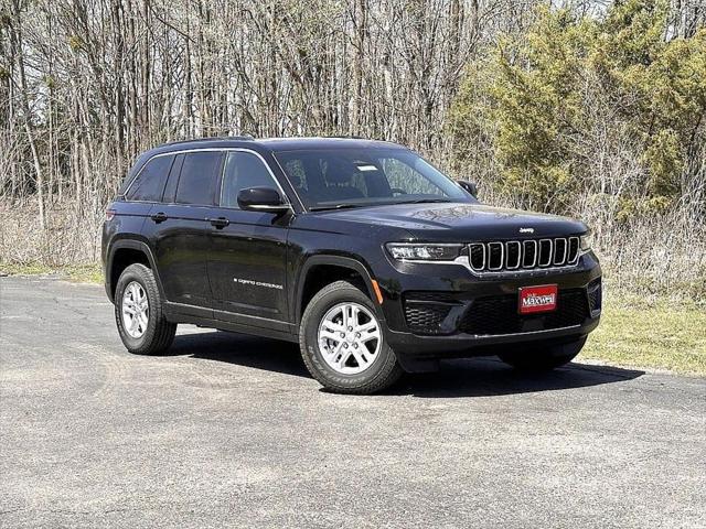 2025 Jeep Grand Cherokee GRAND CHEROKEE LAREDO 4X4