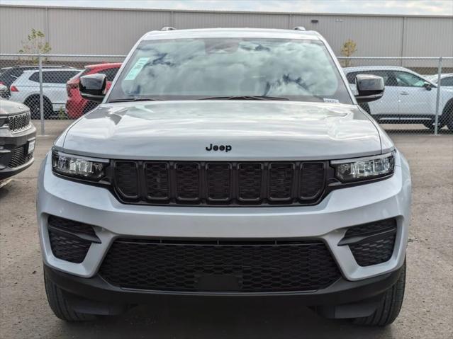 2025 Jeep Grand Cherokee GRAND CHEROKEE ALTITUDE 4X2