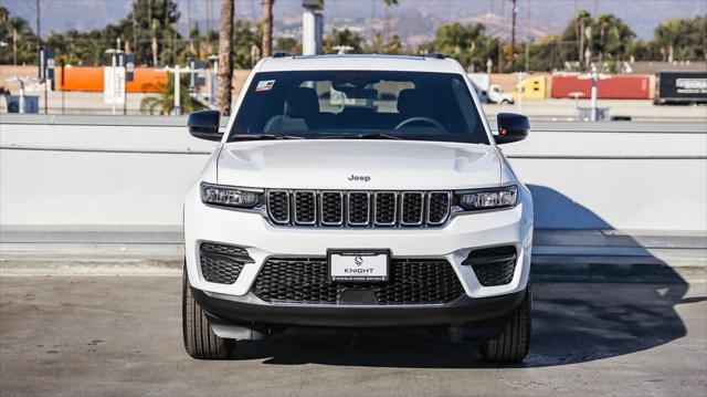 2025 Jeep Grand Cherokee GRAND CHEROKEE LAREDO X 4X2
