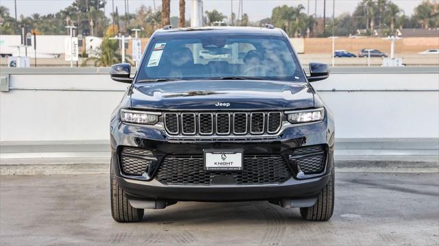 2025 Jeep Grand Cherokee GRAND CHEROKEE LAREDO X 4X2