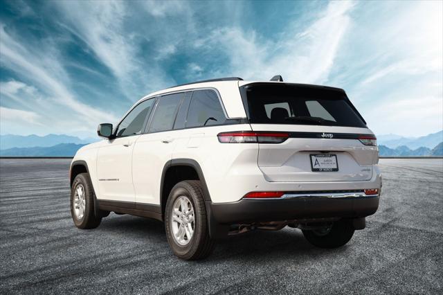 2025 Jeep Grand Cherokee GRAND CHEROKEE LAREDO 4X2