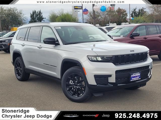 2025 Jeep Grand Cherokee GRAND CHEROKEE L ALTITUDE 4X4