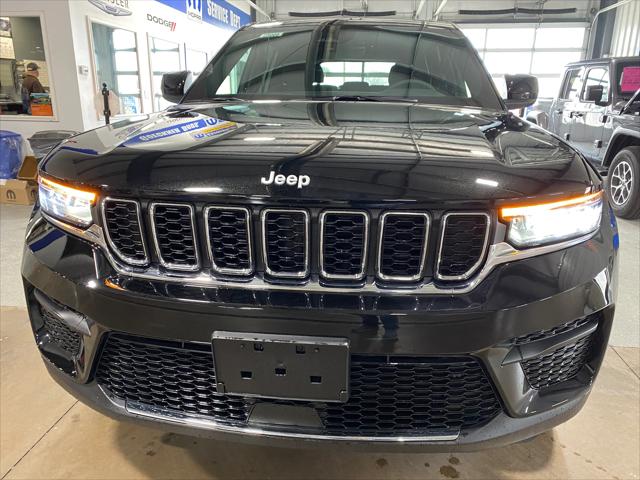 2025 Jeep Grand Cherokee GRAND CHEROKEE LAREDO 4X4