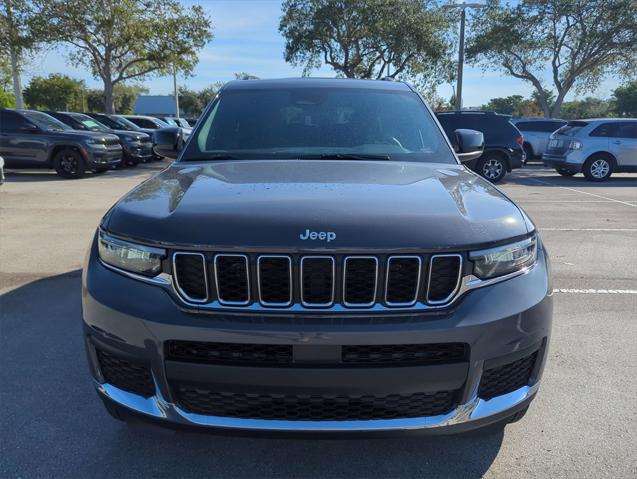 2025 Jeep Grand Cherokee GRAND CHEROKEE L LAREDO X 4X2