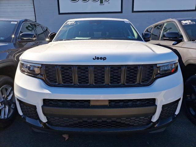 2025 Jeep Grand Cherokee GRAND CHEROKEE L ALTITUDE 4X4