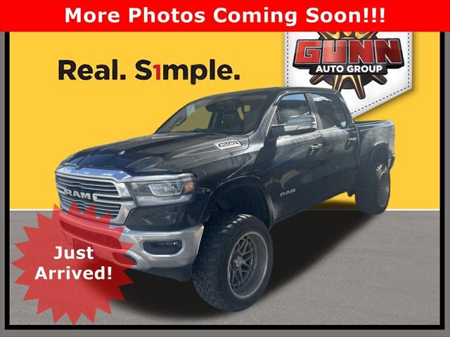 2020 RAM 1500 Laramie Crew Cab 4x4 57 Box