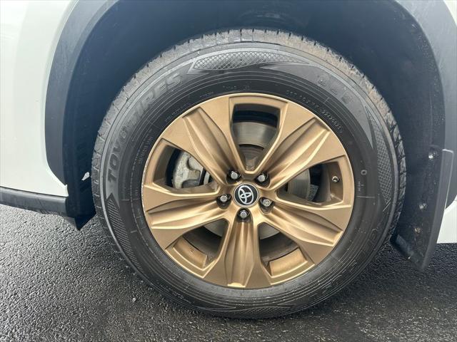 2023 Toyota Highlander Hybrid XLE Bronze