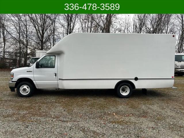 2025 Ford E-350 Cutaway E-Series Cutaway