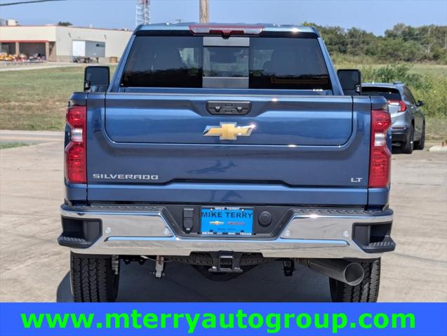 2025 Chevrolet Silverado 2500HD 4WD Crew Cab Standard Bed LT