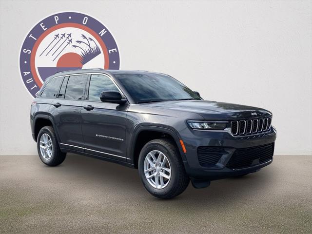 2024 Jeep Grand Cherokee GRAND CHEROKEE LAREDO X 4X2