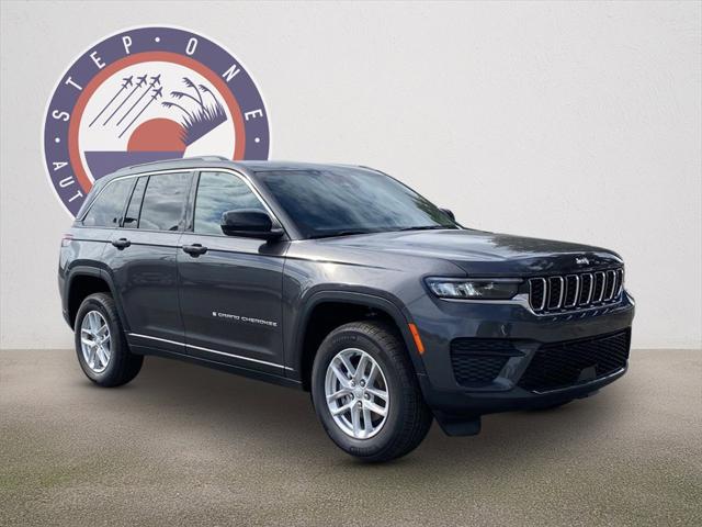 2024 Jeep Grand Cherokee GRAND CHEROKEE LAREDO X 4X2