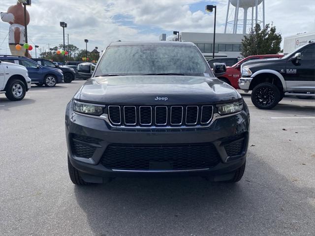 2024 Jeep Grand Cherokee GRAND CHEROKEE LAREDO X 4X2