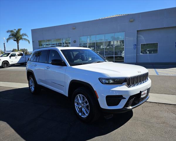 2025 Jeep Grand Cherokee GRAND CHEROKEE LAREDO X 4X4