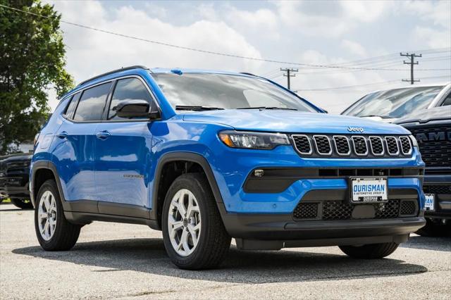 2025 Jeep Compass COMPASS LATITUDE 4X4
