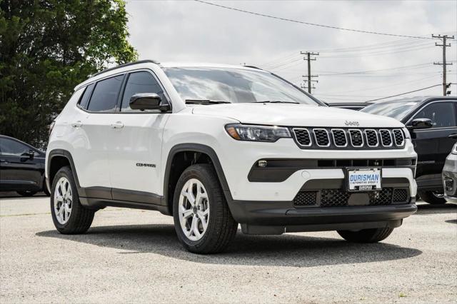 2025 Jeep Compass COMPASS LATITUDE 4X4