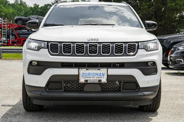 2025 Jeep Compass COMPASS LATITUDE 4X4